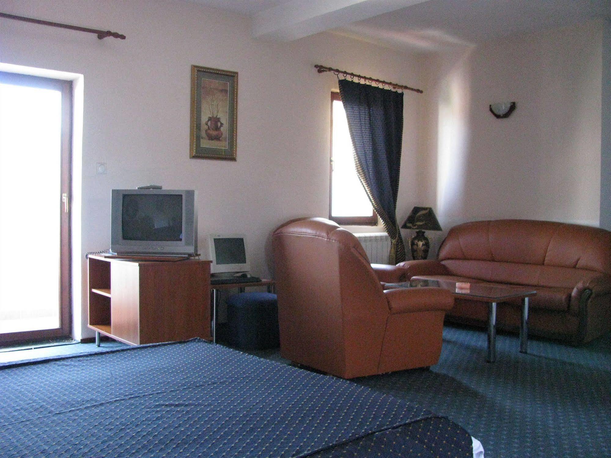 سكوبجي Hotel Vergina المظهر الخارجي الصورة
